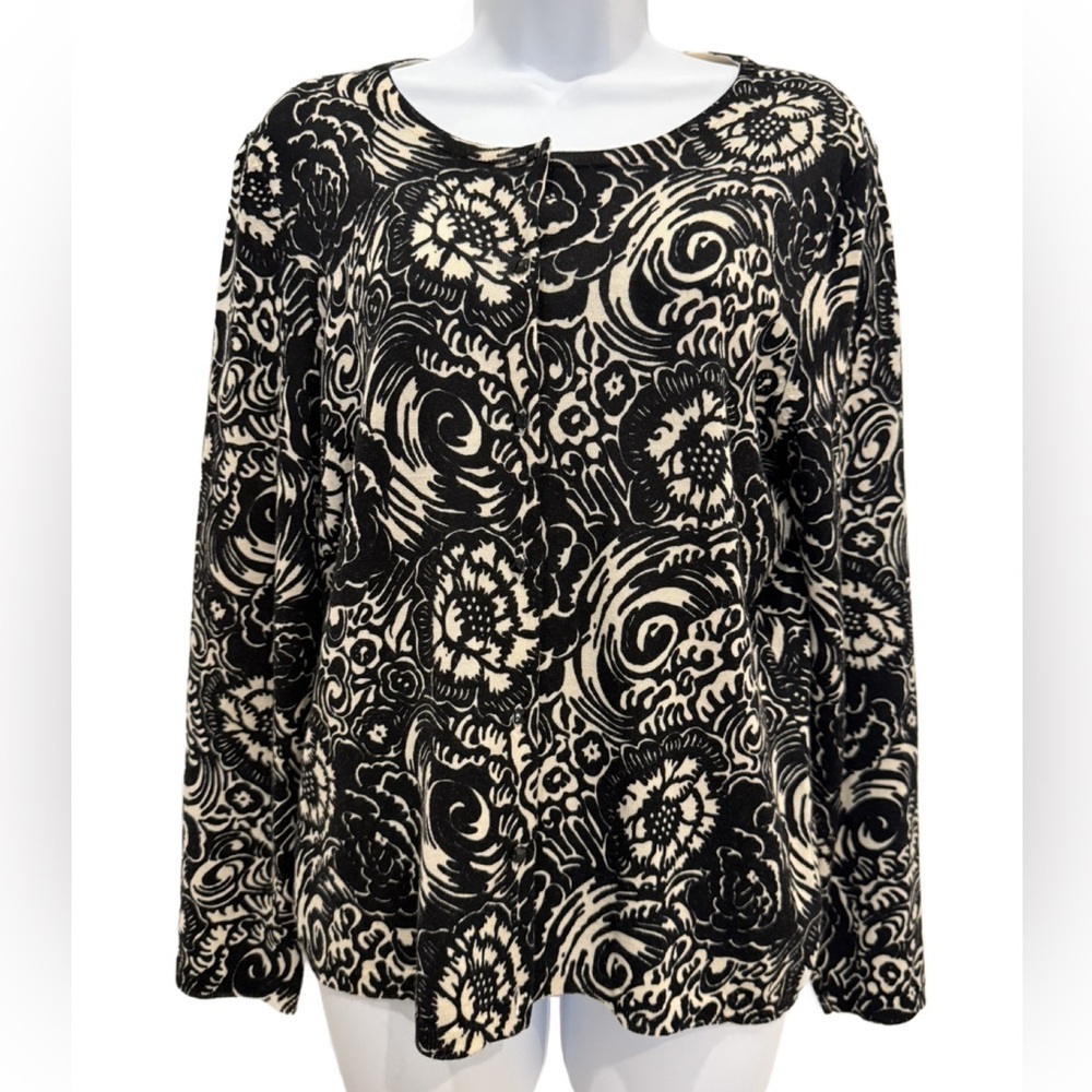 Talbots Pure Italian Merino Wool Black and Cream Merino Sweater. Large Petite